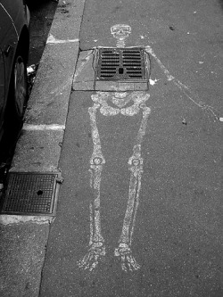 Street Art Skeleton